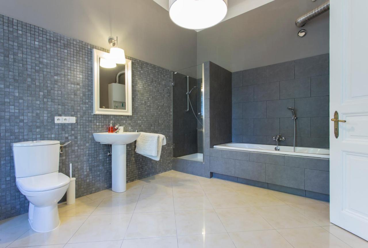 קרקוב Tyzenhauz Grand Apartaments מראה חיצוני תמונה